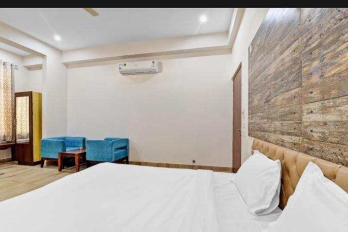 Hotel Amrapali Inn ג'איפור מראה חיצוני תמונה