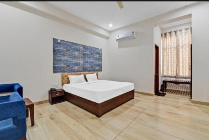 Hotel Amrapali Inn ג'איפור מראה חיצוני תמונה